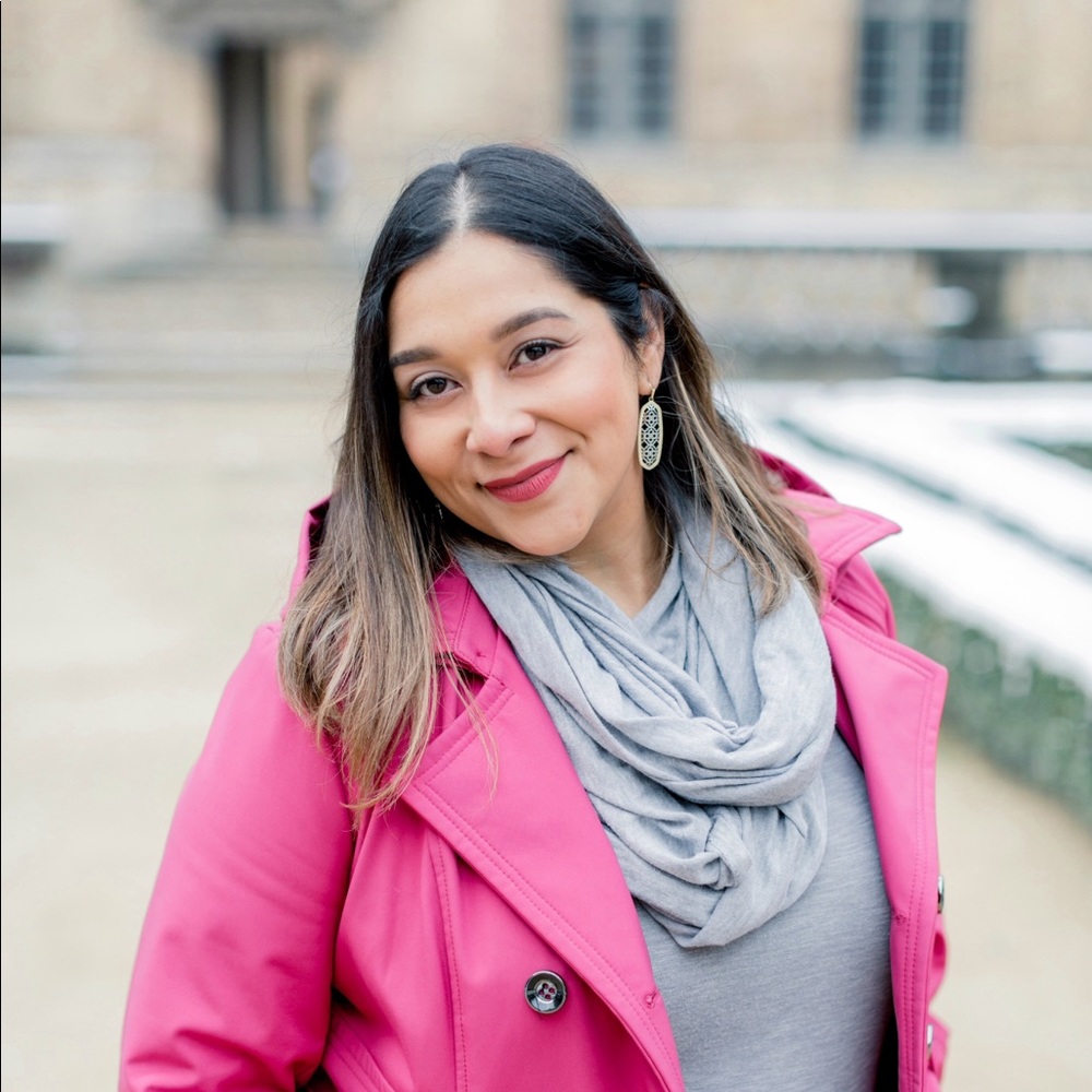 Meet your go-to Posher, Mayra!